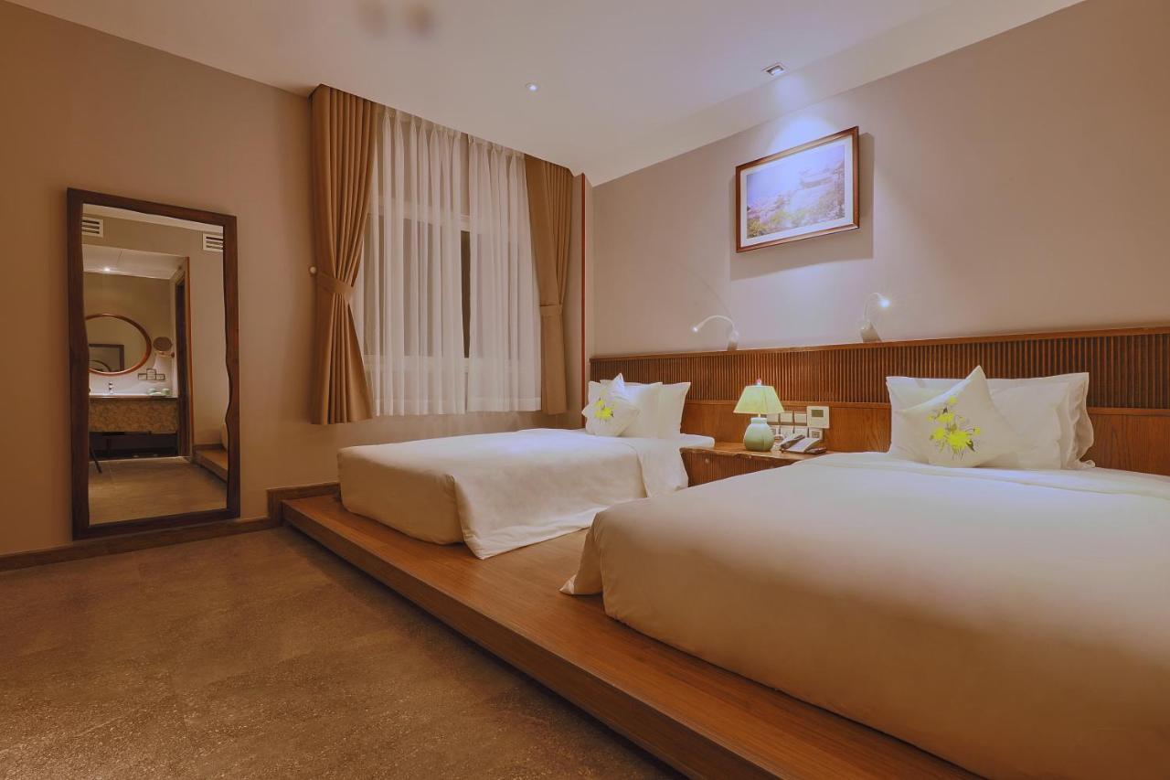 Cherry Boutique Hotel Ho Chi Minh City Exterior photo