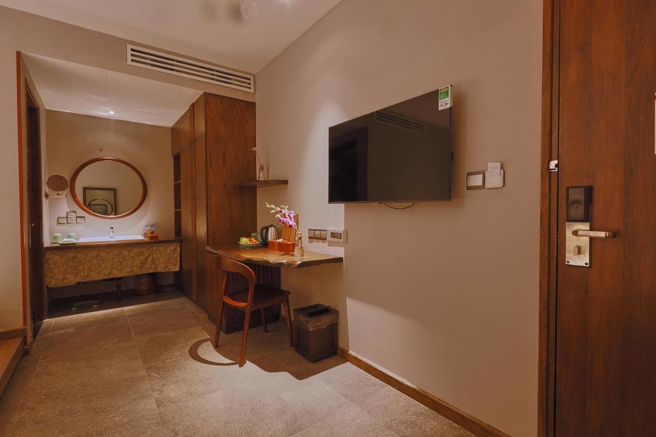 Cherry Boutique Hotel Ho Chi Minh City Exterior photo